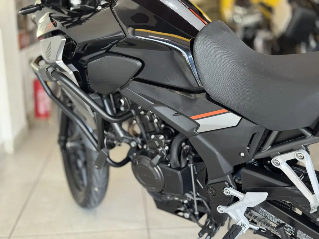 HONDA CB 500 X - Foto