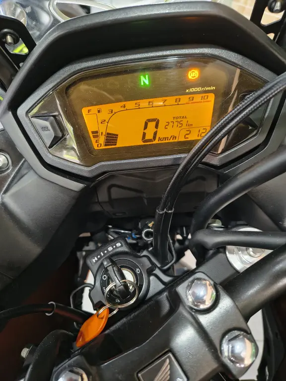 HONDA CB 500 X - Foto