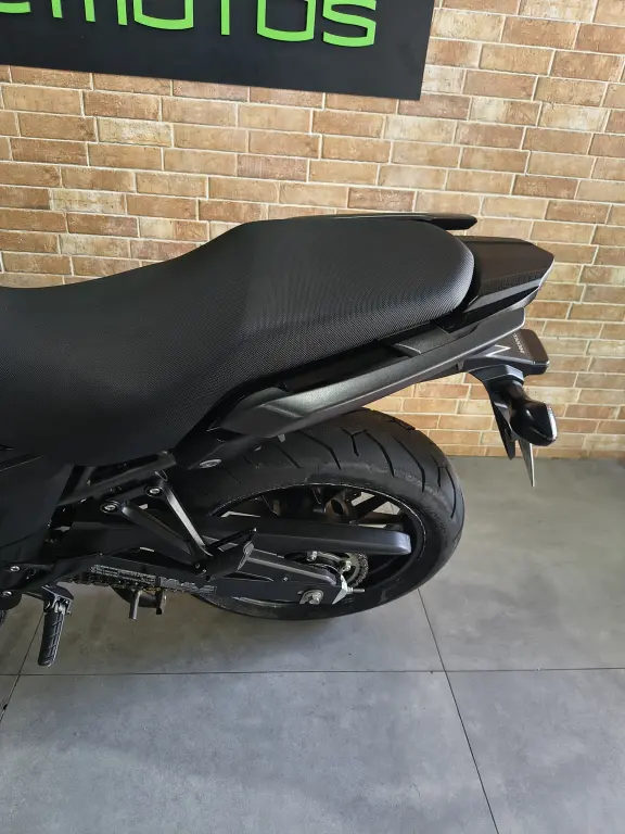 HONDA CB 500 X - Foto