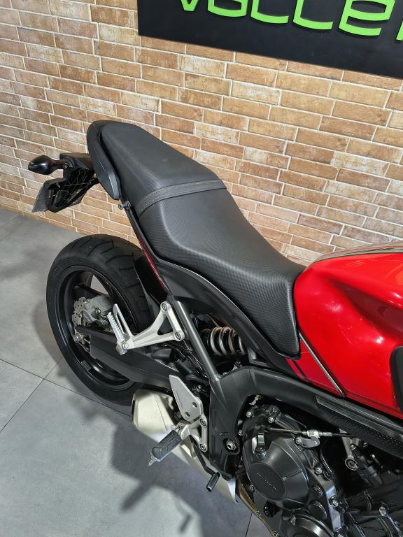 HONDA CB 650 F - Foto