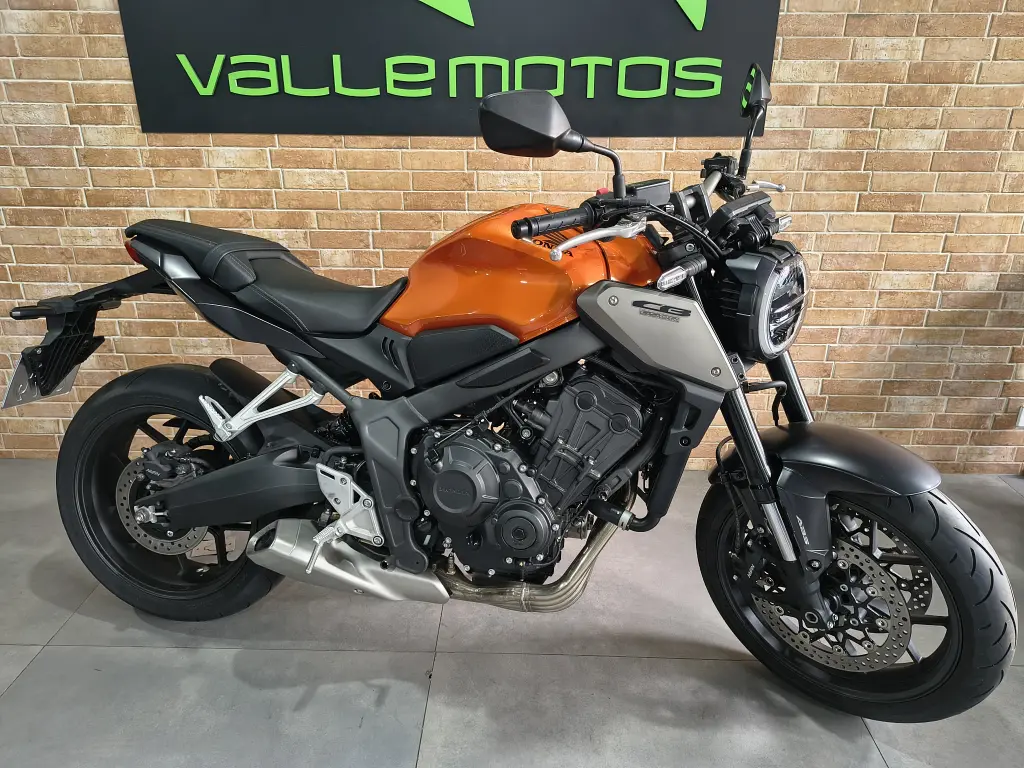 HONDA CB 650 R - Foto