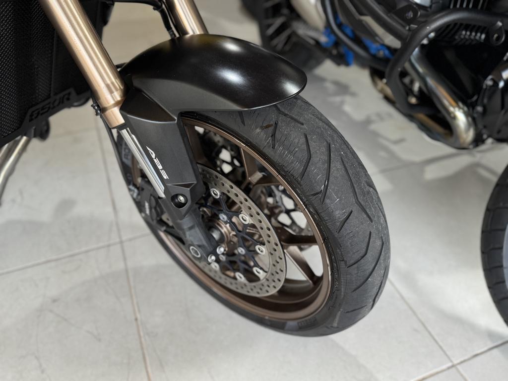 HONDA CB 650 R - Foto