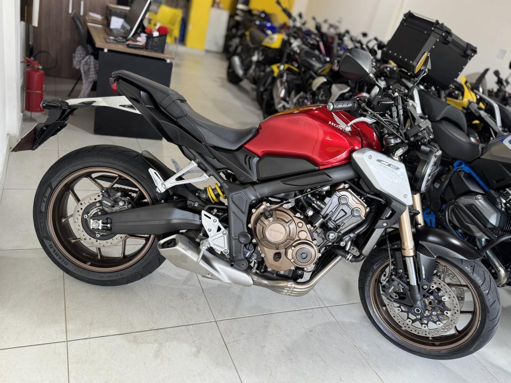 HONDA CB 650 R - Foto