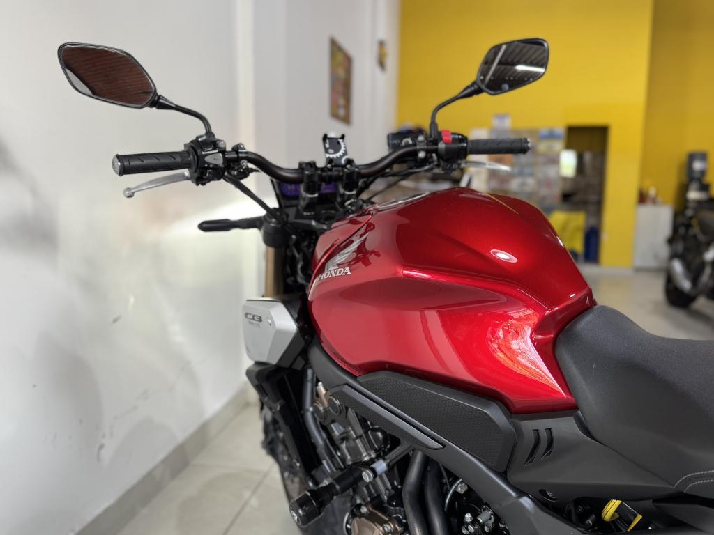HONDA CB 650 R - Foto