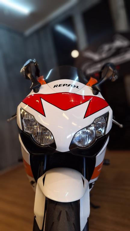 HONDA CBR 1000 RR - Foto