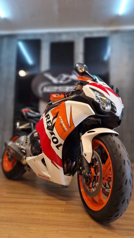 HONDA CBR 1000 RR - Foto