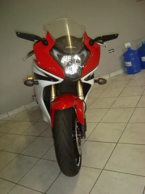 HONDA CBR 600 F - Foto