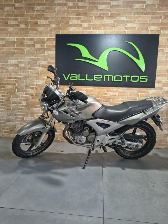 HONDA CBX Twister 250 - Foto