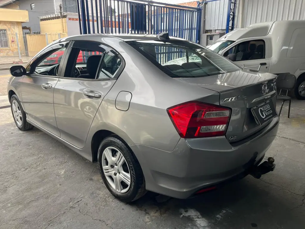 HONDA City Sedan - Foto