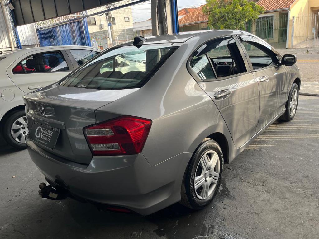 HONDA City Sedan - Foto