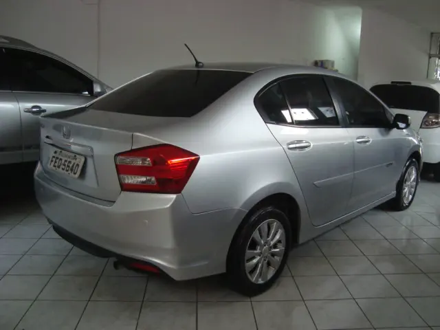 HONDA City Sedan - Foto