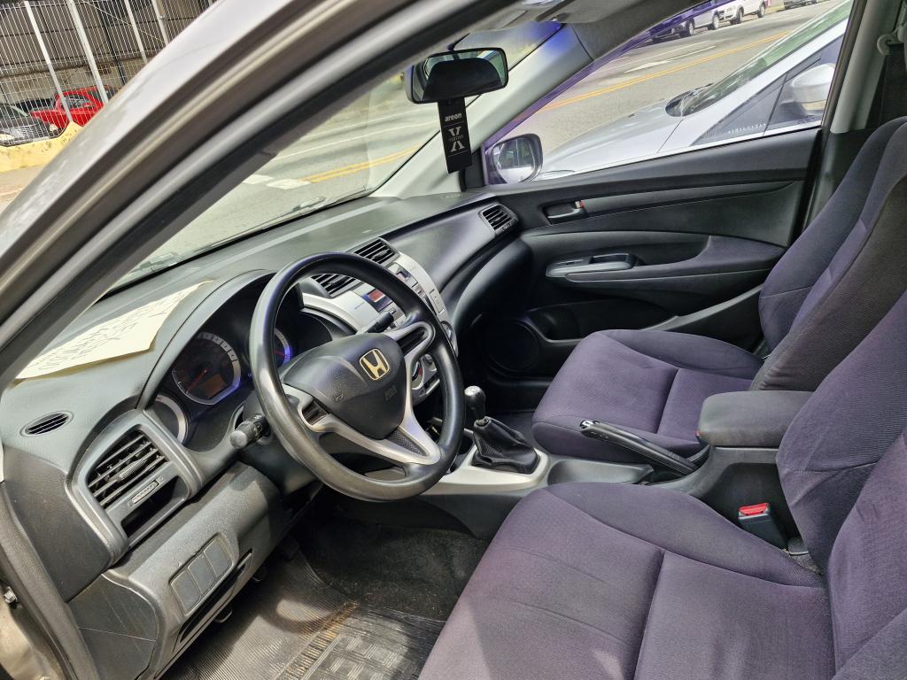 HONDA City Sedan - Foto