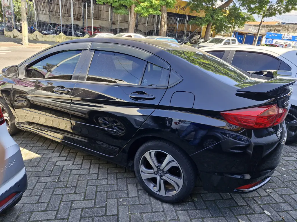 HONDA City Sedan - Foto