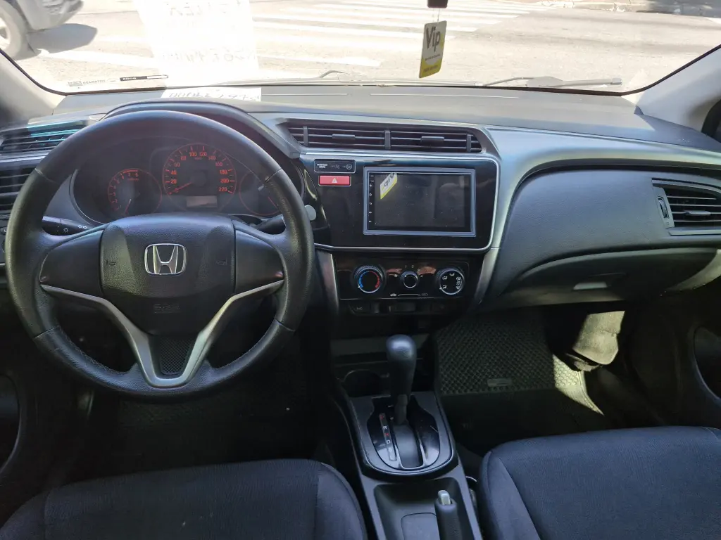 HONDA City Sedan - Foto