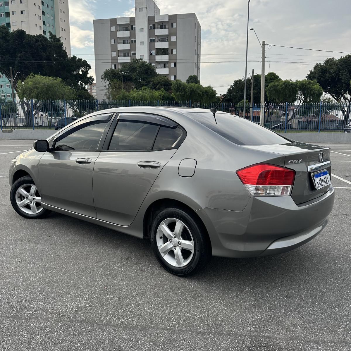HONDA City Sedan - Foto