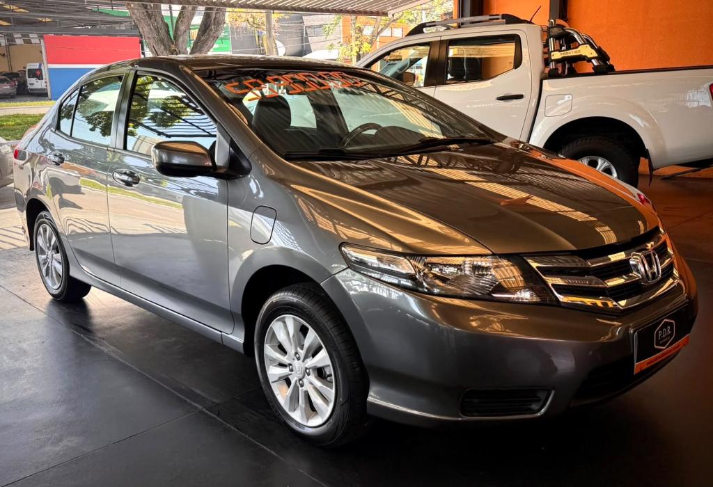 HONDA City Sedan - Foto