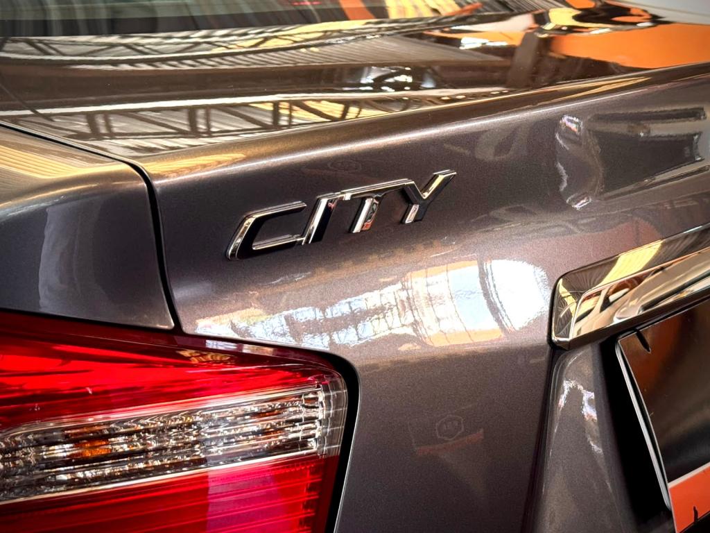 HONDA City Sedan - Foto