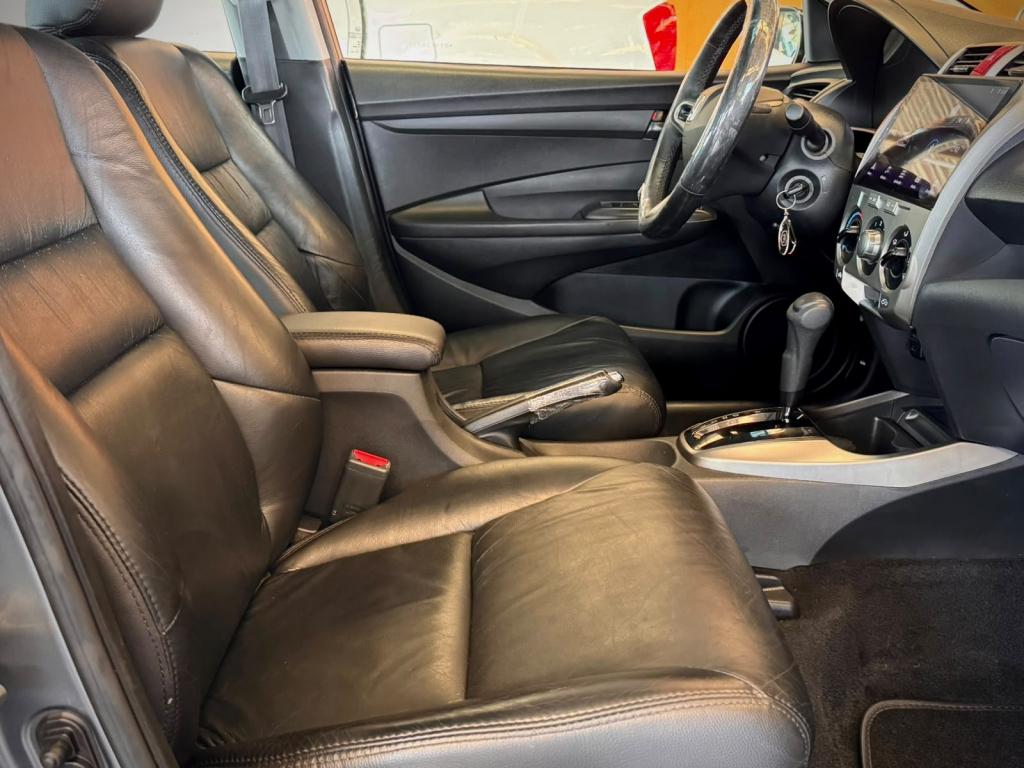 HONDA City Sedan - Foto