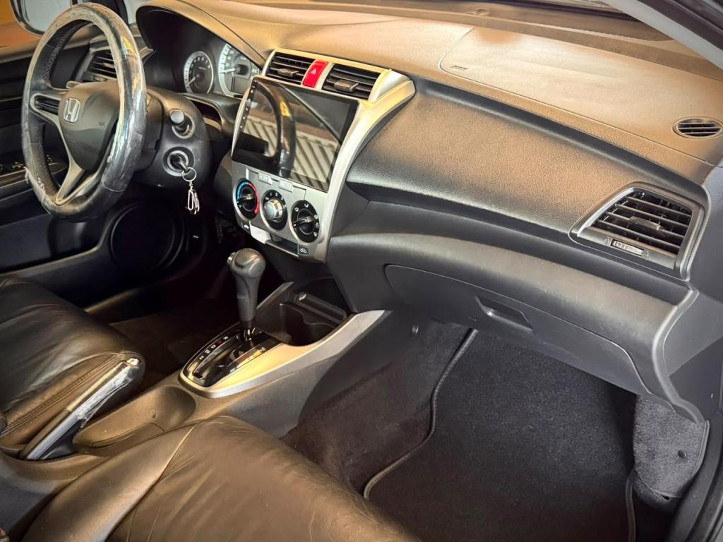 HONDA City Sedan - Foto