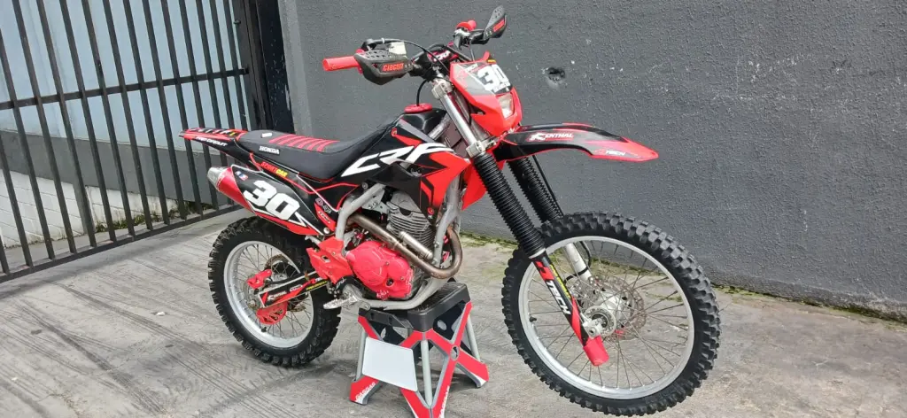 HONDA CRF 250 - Foto