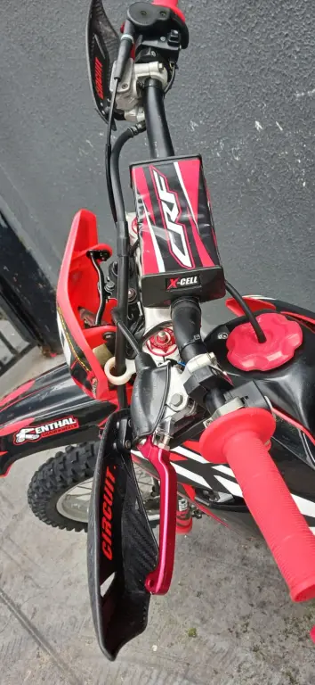 HONDA CRF 250 - Foto