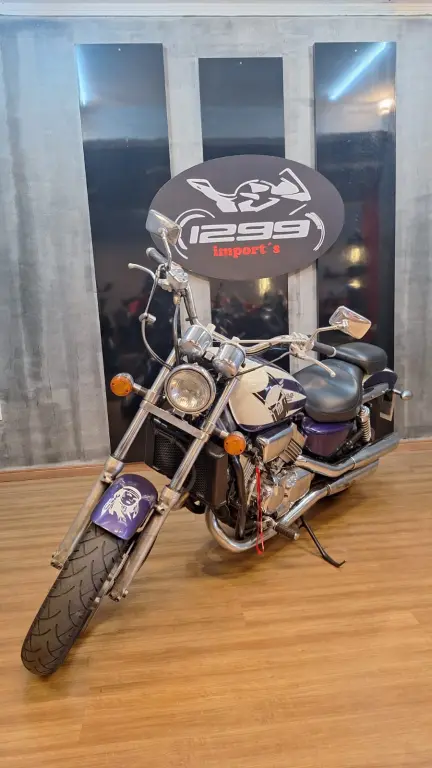 HONDA Magna 750 - Foto