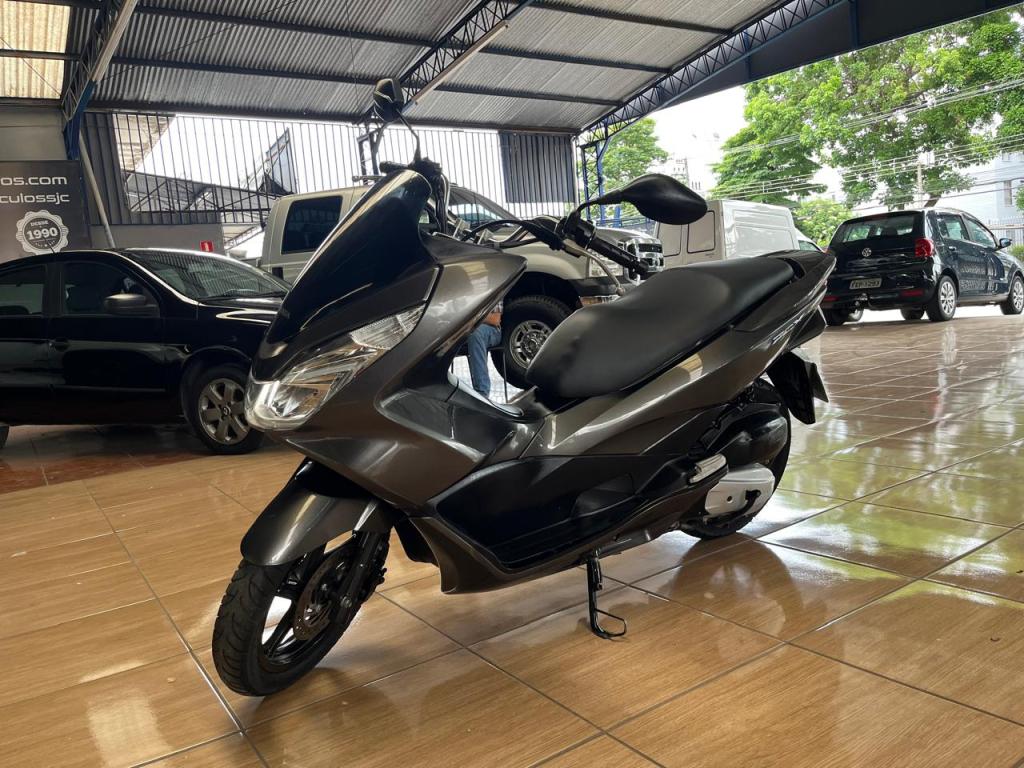 HONDA PCX 160 - Foto