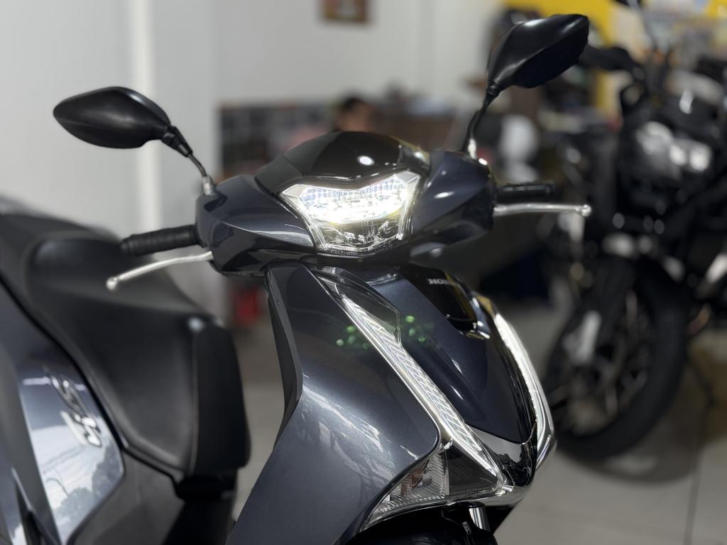 HONDA SH 150 I - Foto