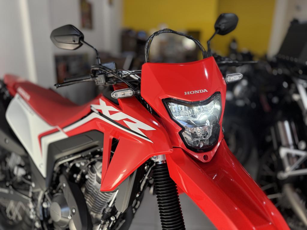 HONDA XR 300 L Tornado - Foto
