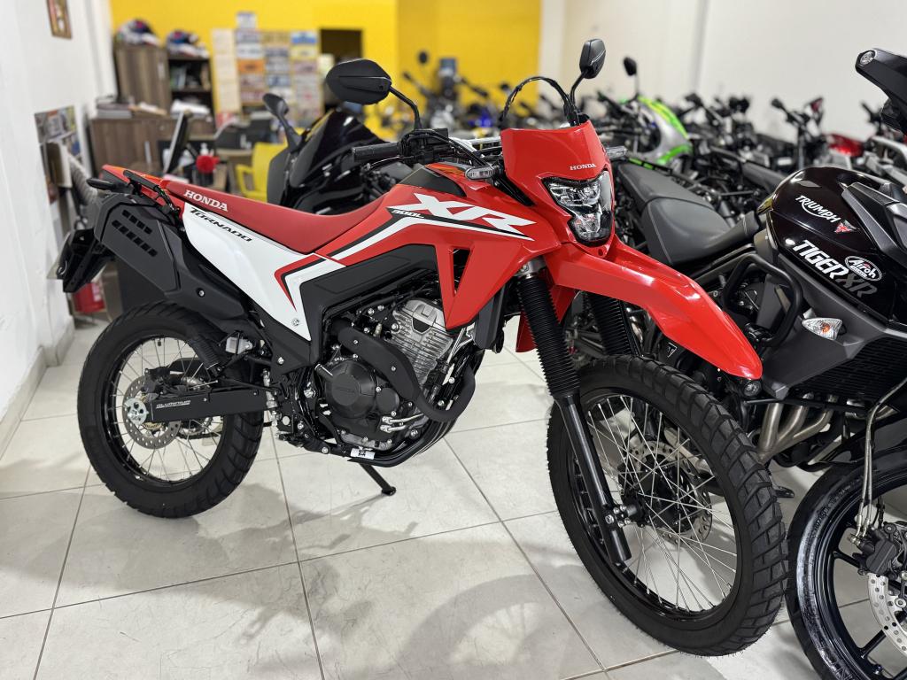 HONDA XR 300 L Tornado - Foto