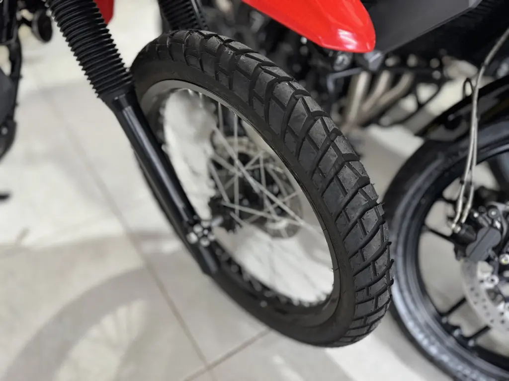 HONDA XR 300 L Tornado - Foto