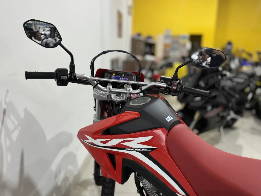 HONDA XR 300 L Tornado - Foto
