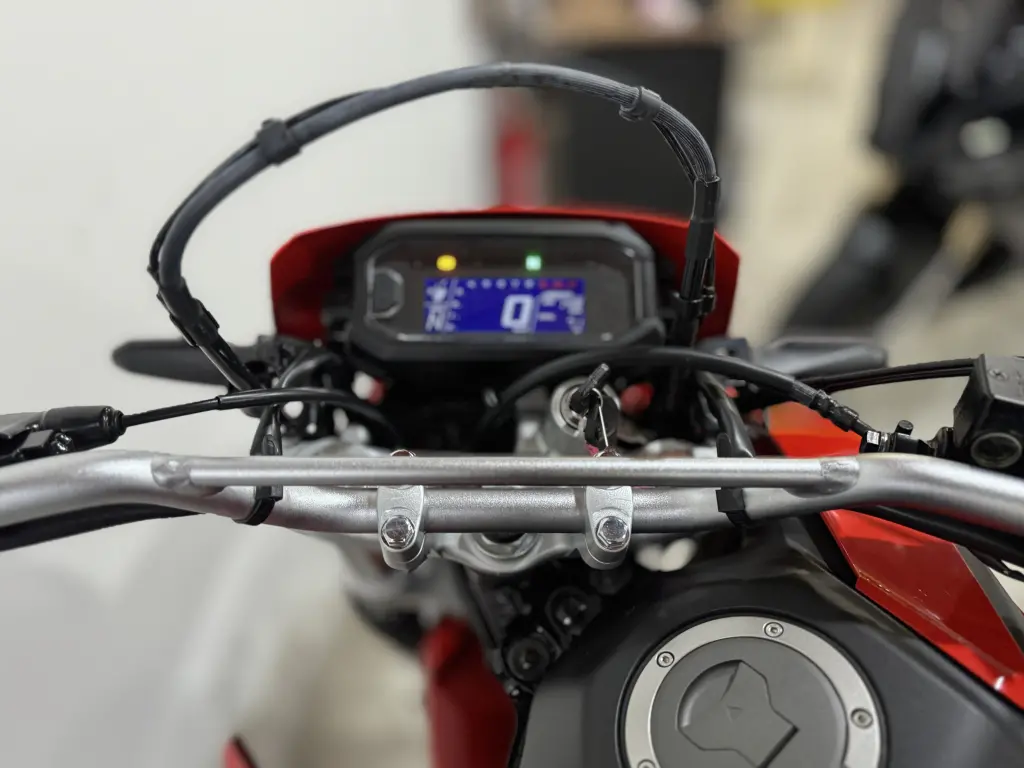 HONDA XR 300 L Tornado - Foto