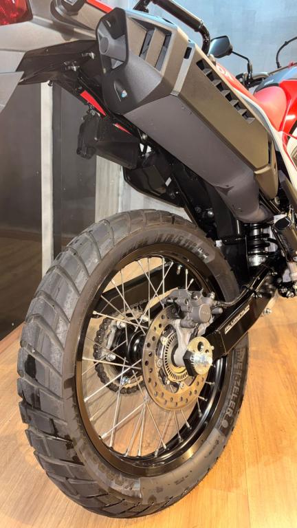 HONDA XR 300 L Tornado - Foto