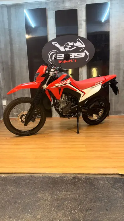 HONDA XR 300 L Tornado - Foto