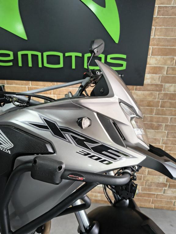 HONDA XRE 300 - Foto