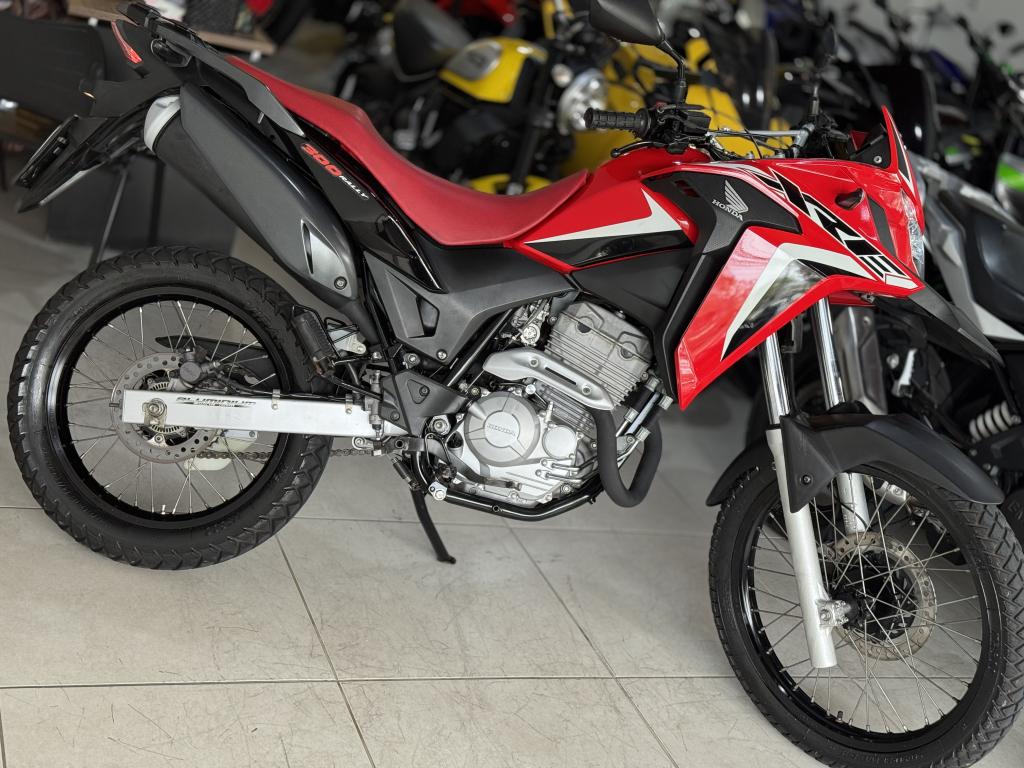 HONDA XRE 300 - Foto