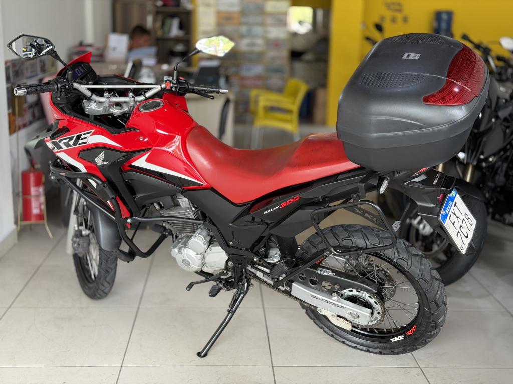 HONDA XRE 300 - Foto