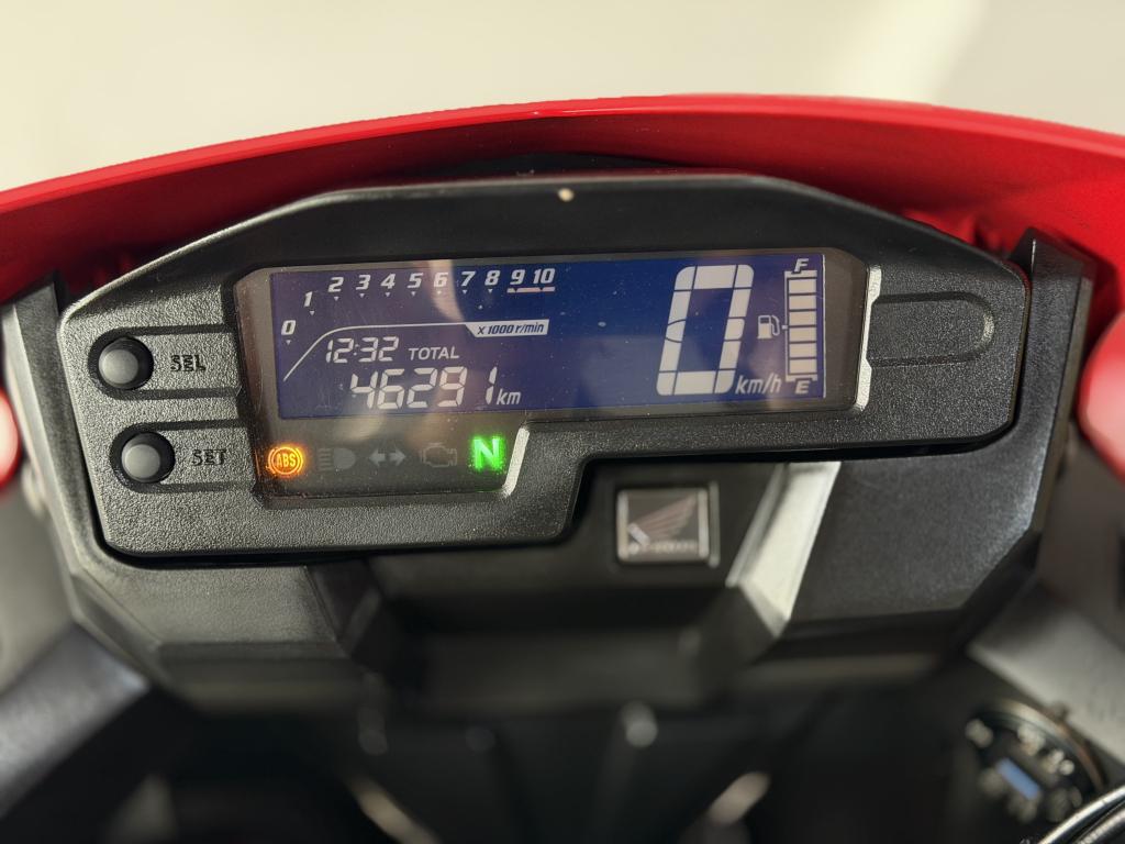 HONDA XRE 300 - Foto