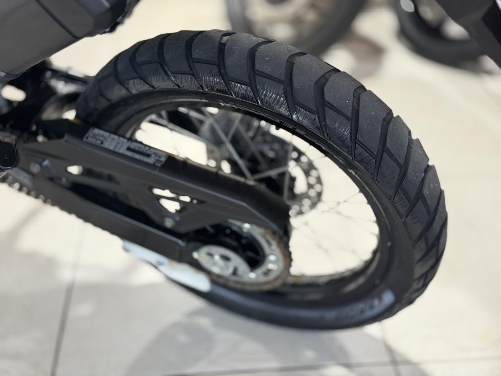 HONDA XRE 300 Sahara - Foto