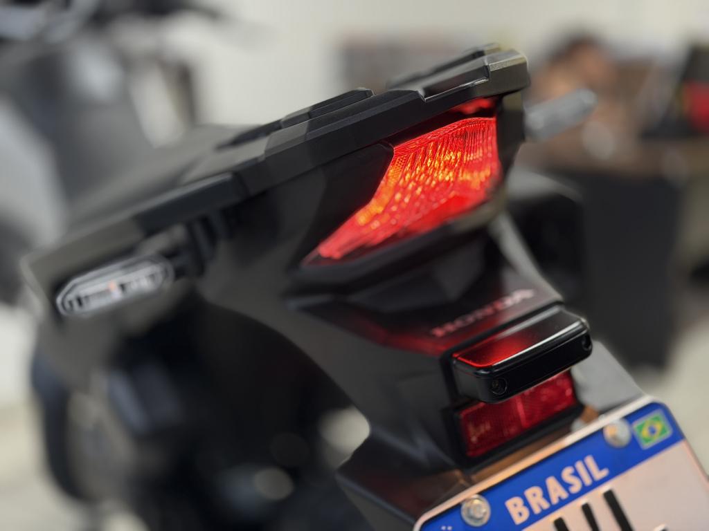 HONDA XRE 300 Sahara - Foto