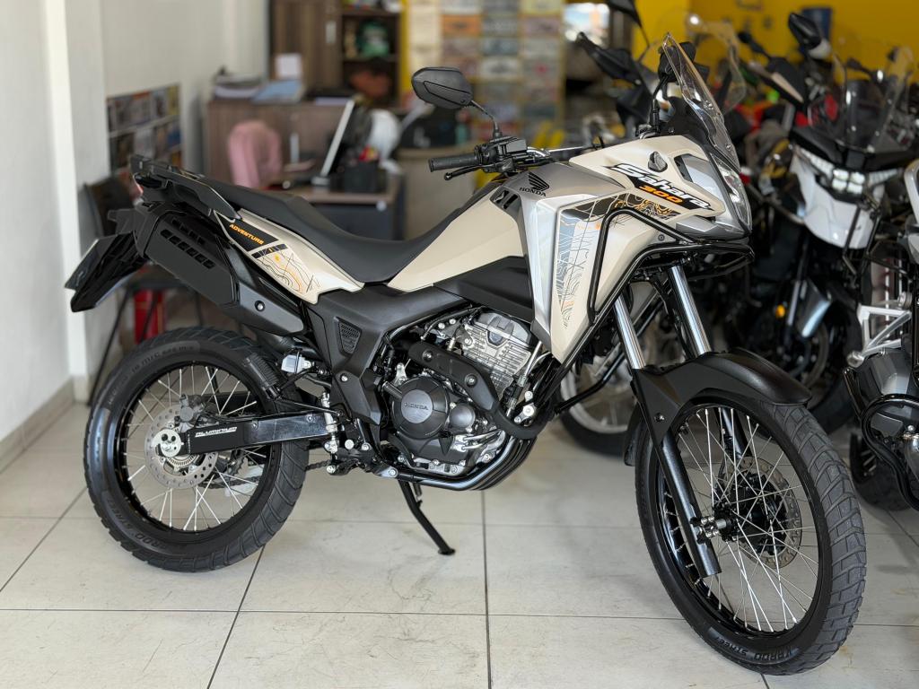 HONDA XRE 300 Sahara