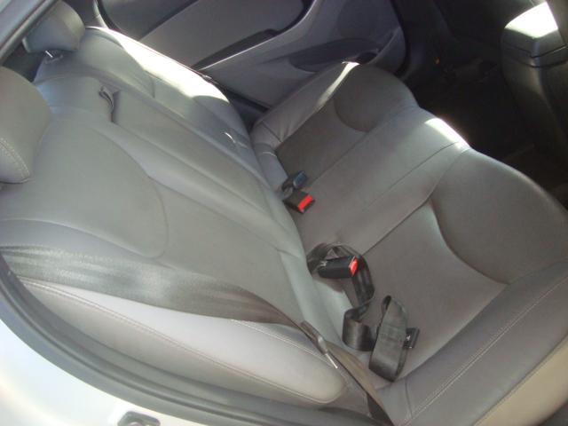 HYUNDAI Elantra - Foto