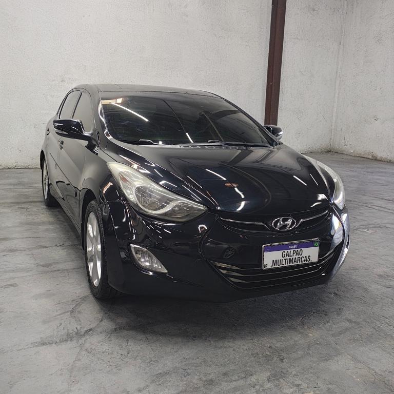 HYUNDAI Elantra - Foto