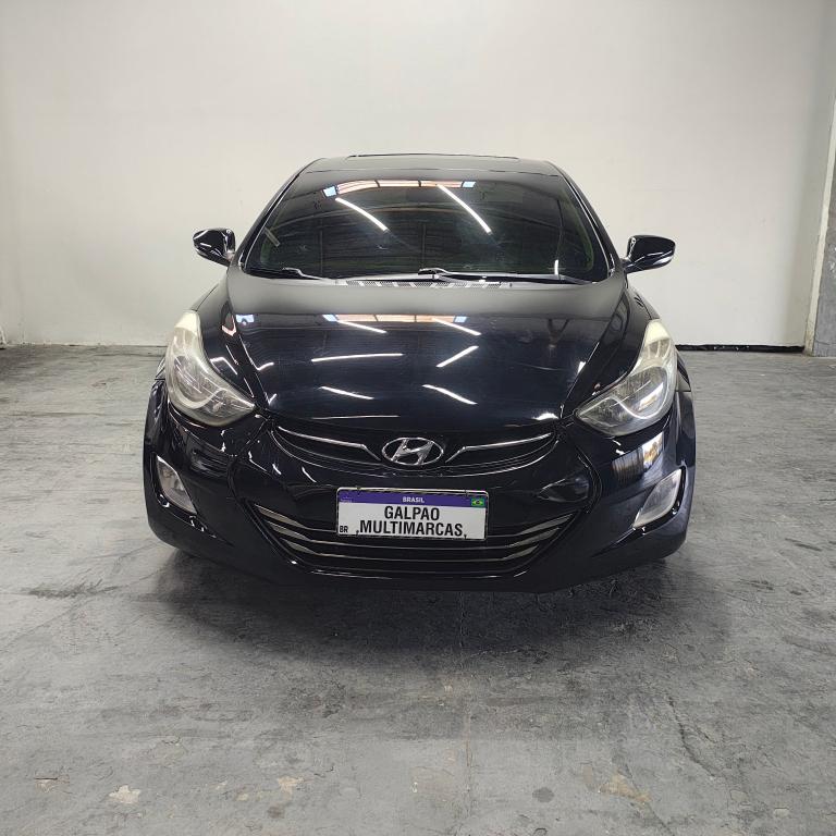 HYUNDAI Elantra - Foto