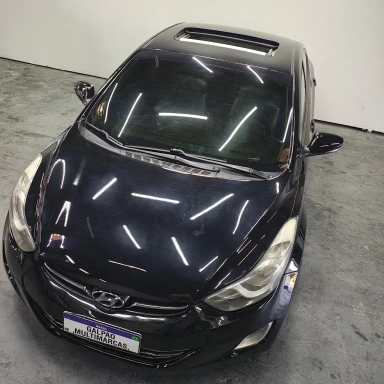 HYUNDAI Elantra - Foto