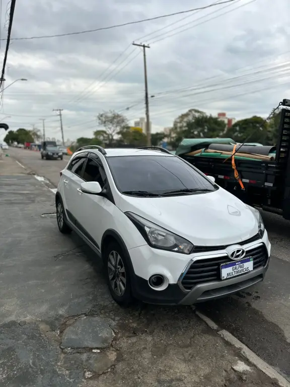 HYUNDAI HB 20 Hatch X - Foto