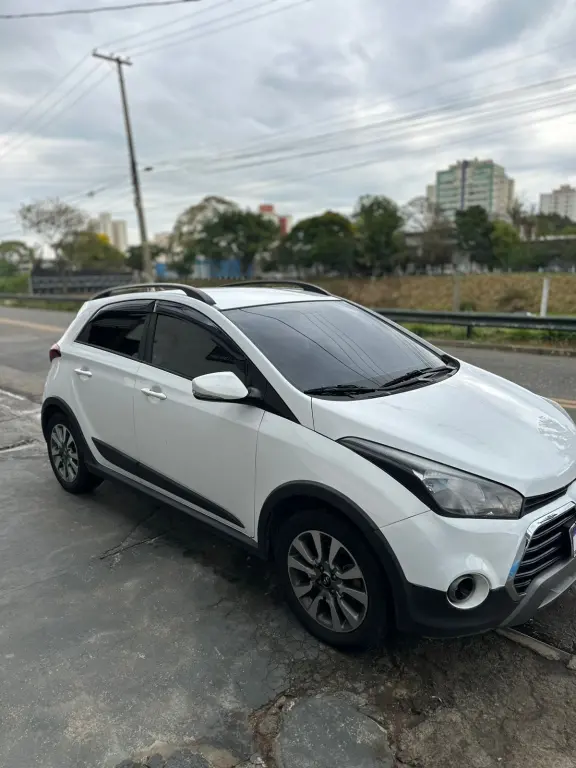 HYUNDAI HB 20 Hatch X - Foto