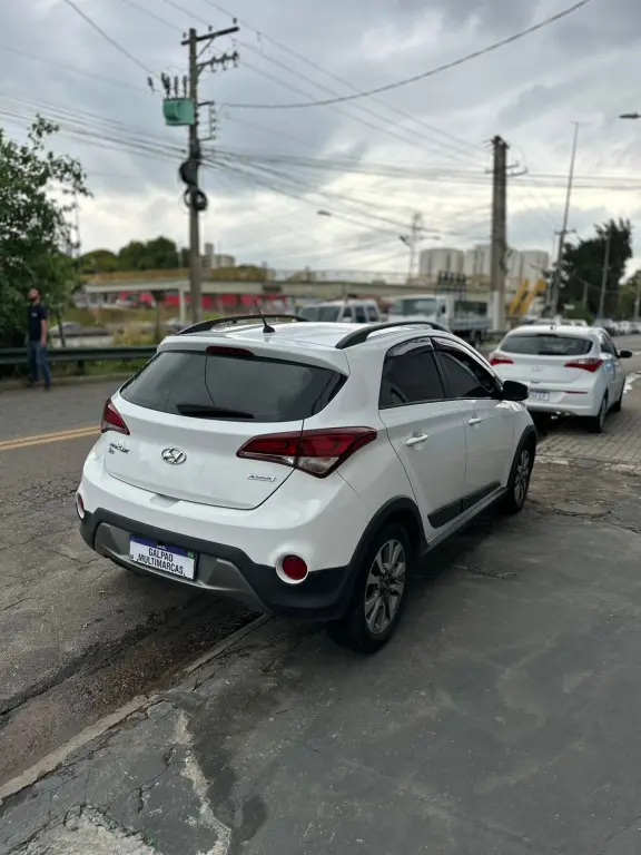 HYUNDAI HB 20 Hatch X - Foto