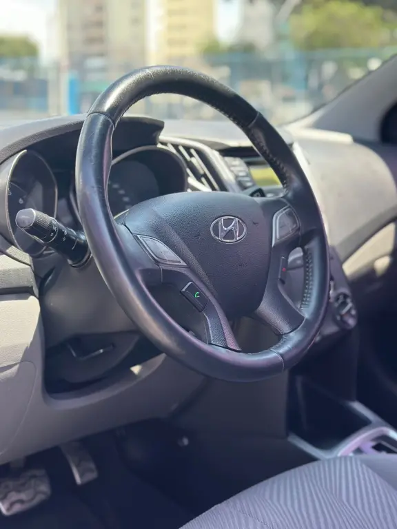 HYUNDAI HB 20 Hatch X - Foto